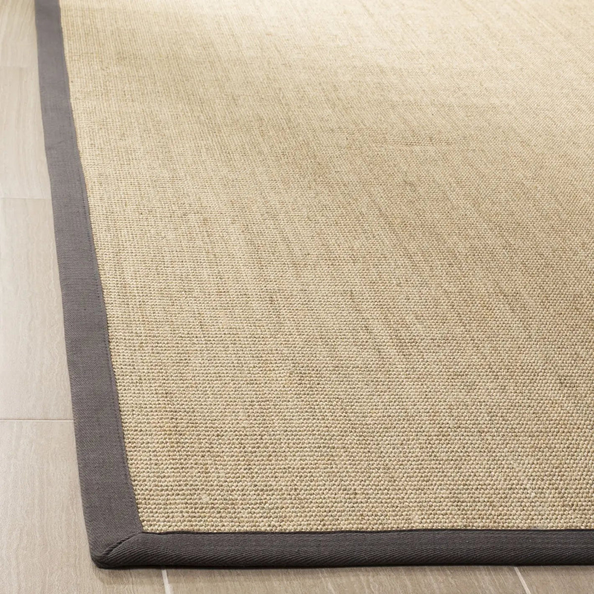 Safavieh Natural Fiber 4'-0" x 6'-0" Rug in Natural / Dark Grey