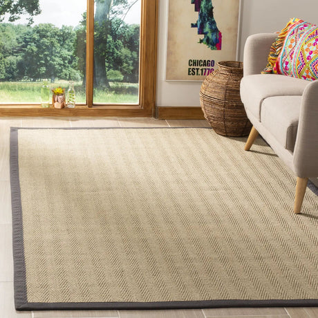 Safavieh Natural Fiber 4'-0" x 6'-0" Rug in Natural / Grey