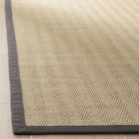 Safavieh Natural Fiber 4'-0" x 6'-0" Rug in Natural / Grey