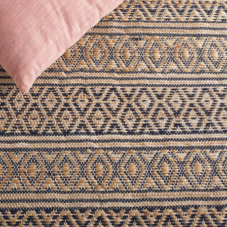 Safavieh Natural Fiber Nf379Z Black/Natural Rug.