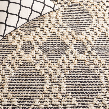 Safavieh Natural Fiber Nf383A Blush/Black Rug.