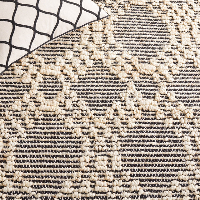 Safavieh Natural Fiber Nf383A Blush/Black Rug.