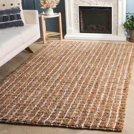 Safavieh Natural Fiber 6'-0" x 9'-0" Rug in Natural / Bleach