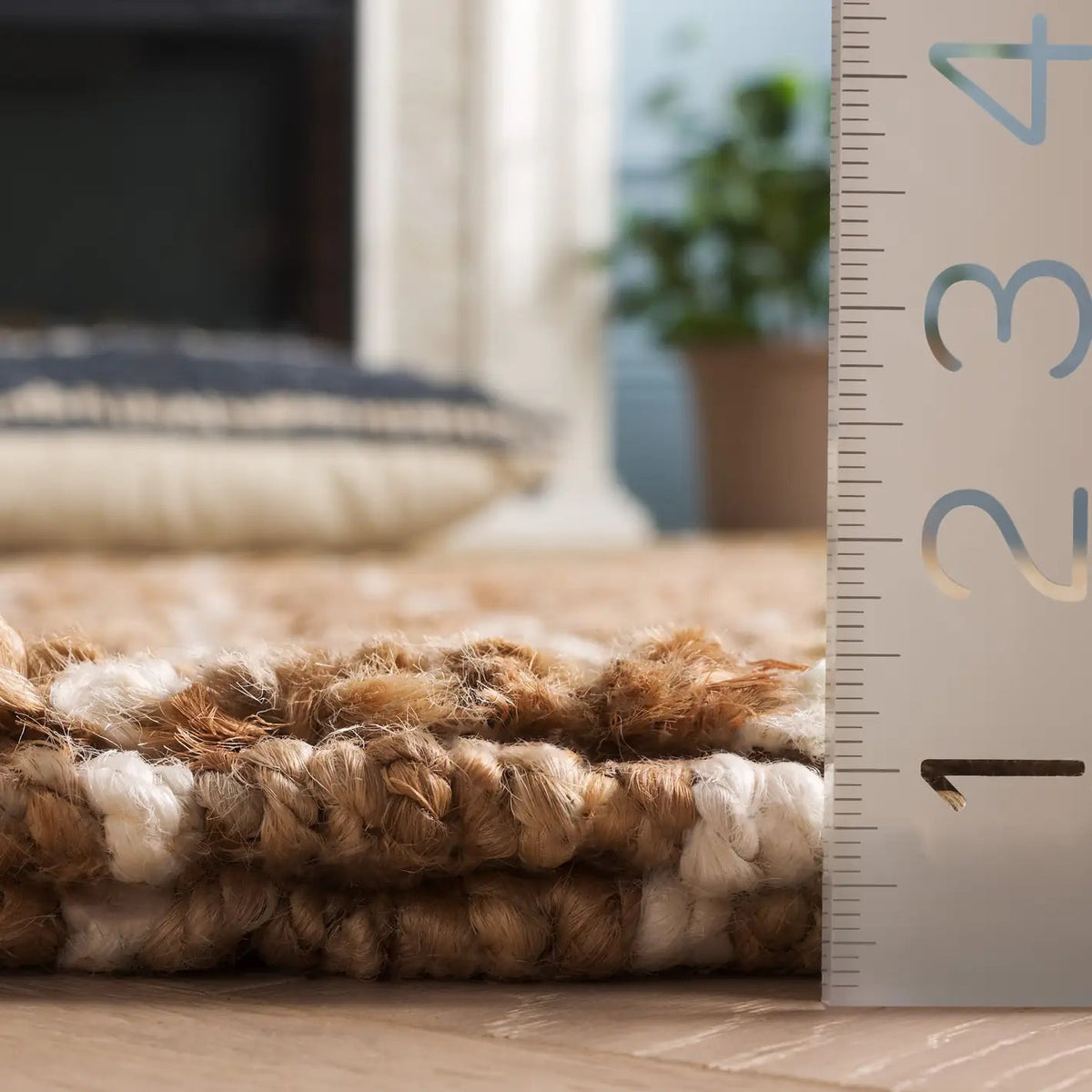 Safavieh Natural Fiber 6'-0" x 9'-0" Rug in Natural / Bleach