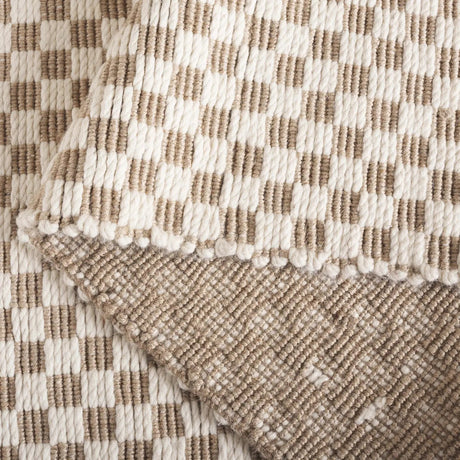Safavieh Natural Fiber 4'-0" x 6'-0" Rug in Ivory / Natural