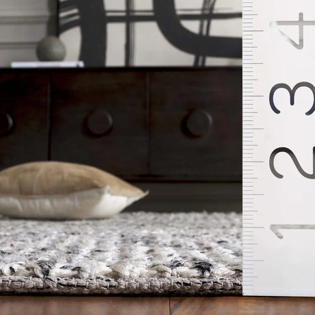 Safavieh Natural Fiber 4'-0" x 6'-0" Rug in Black / Ivory