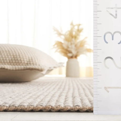Safavieh Natural Fiber 4'-0" x 6'-0" Rug in Grey