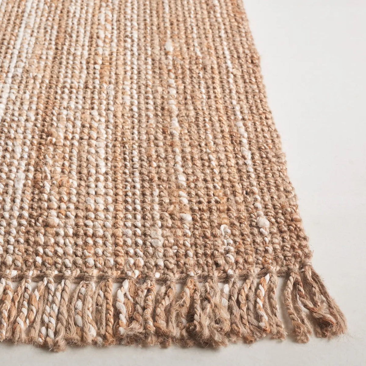 Safavieh Natural Fiber 4'-0" x 6'-0" Rug in Ivory / Natural