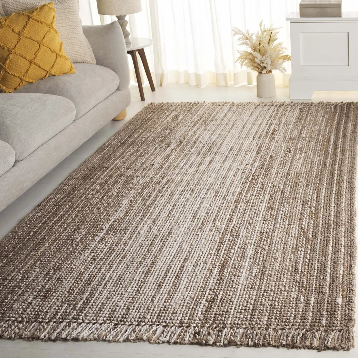 Safavieh Natural Fiber 4'-0" x 6'-0" Rug in Ivory / Grey