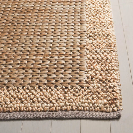 Safavieh Natural Fiber 4'-0" x 6'-0" Rug in Natural
