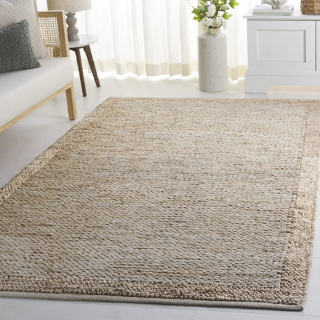 Safavieh Natural Fiber 4'-0" x 6'-0" Rug in Silver