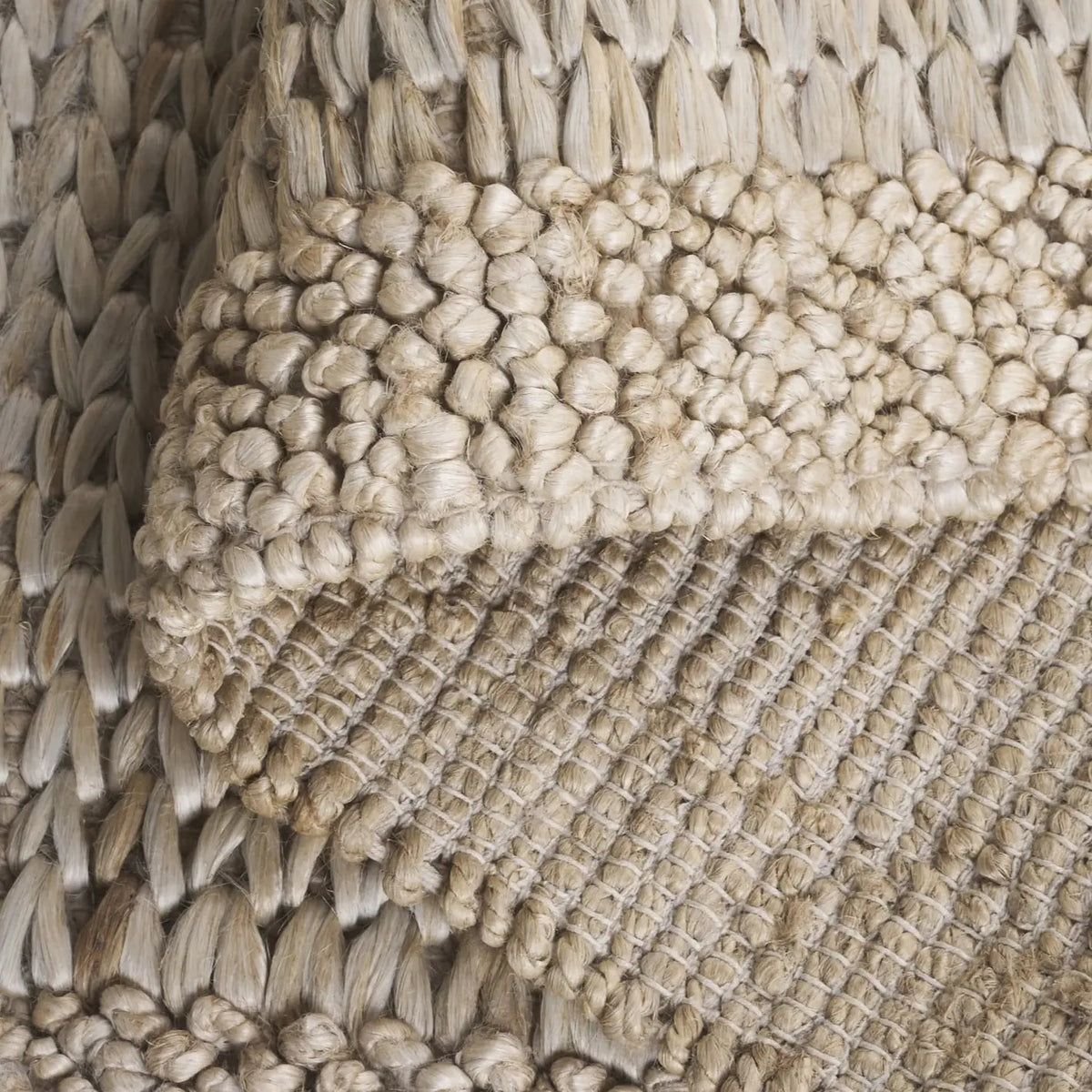 Safavieh Natural Fiber 4'-0" x 6'-0" Rug in Silver
