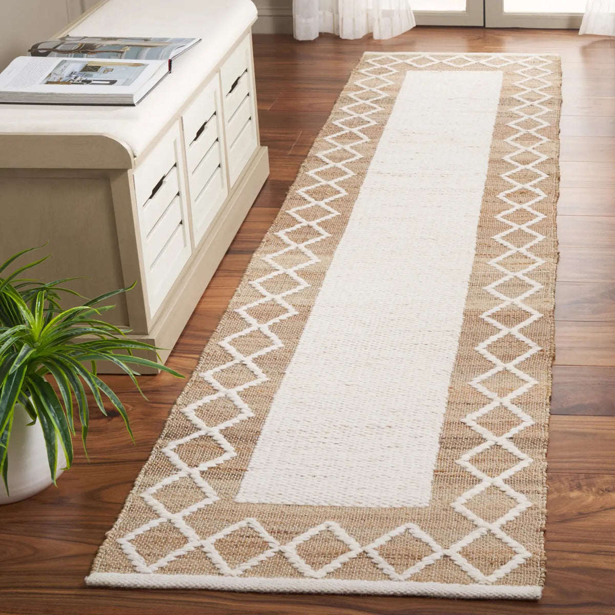 Safavieh Natural Fiber 2'-3" x 9'-0" Rug in Natural / Ivory