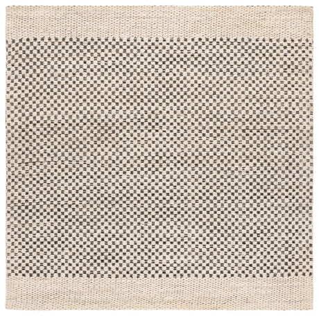 Safavieh Natural Fiber 6'-6" x 6'-6" Rug in Beige / Black