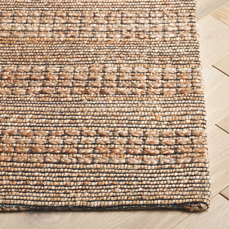 Safavieh Natural Fiber 4'-0" x 6'-0" Rug in Natural / Brown