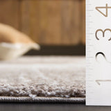 Safavieh Northport 800 4'-0" x 6'-0" Rug in Taupe / Ivory