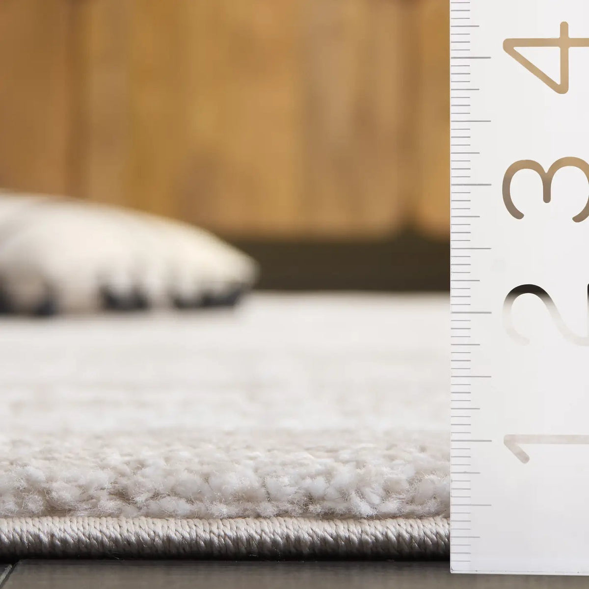 Safavieh Northport 800 4'-0" x 6'-0" Rug in Taupe / Ivory