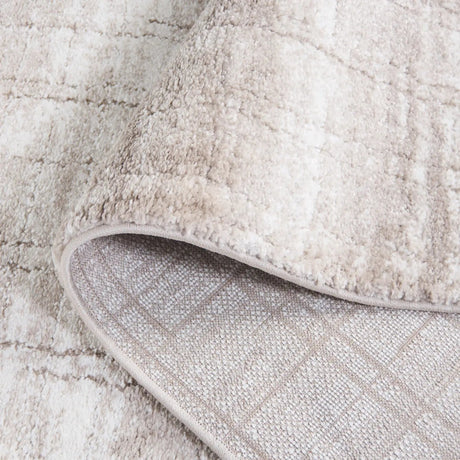 Safavieh Northport 800 4'-0" x 6'-0" Rug in Taupe / Ivory