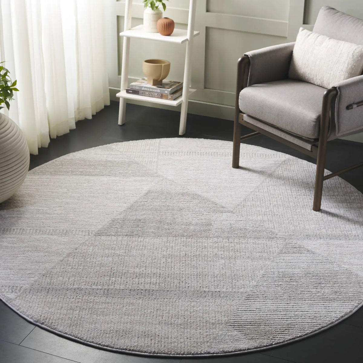 Safavieh Northport 6'-7" x 6'-7" Rug in Ivory / Grey