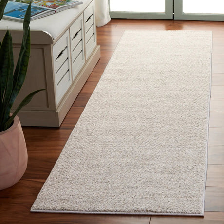Safavieh Northport 2'-2" x 8'-0" Rug in Ivory / Beige