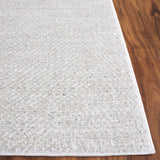 Safavieh Northport 4'-0" x 6'-0" Rug in Ivory / Beige