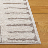 Safavieh Northport 4'-0" x 6'-0" Rug in Ivory / Beige