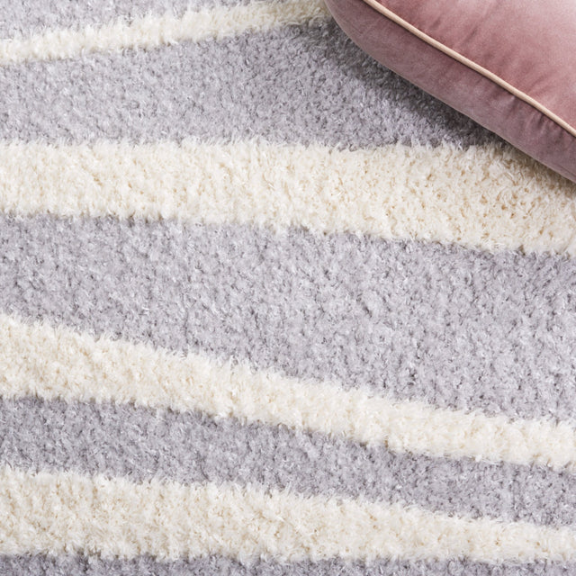 Safavieh Norway Nor200F Grey/Ivory Rug.