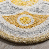 Safavieh Novelty 4'-0" x 4'-0" Rug in Grey / Gold