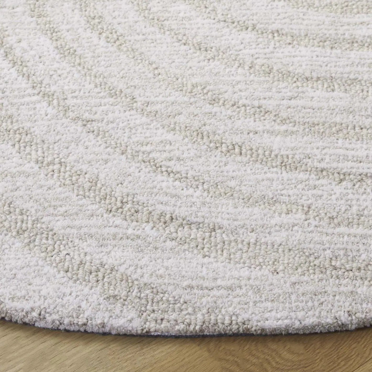 Safavieh Novelty 3'-0" x 3'-0" Rug in Beige / Ivory