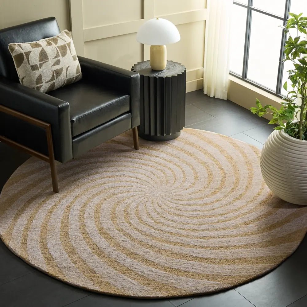 Safavieh Novelty 6'-0" x 6'-0" Rug in Light Gold / Ivory