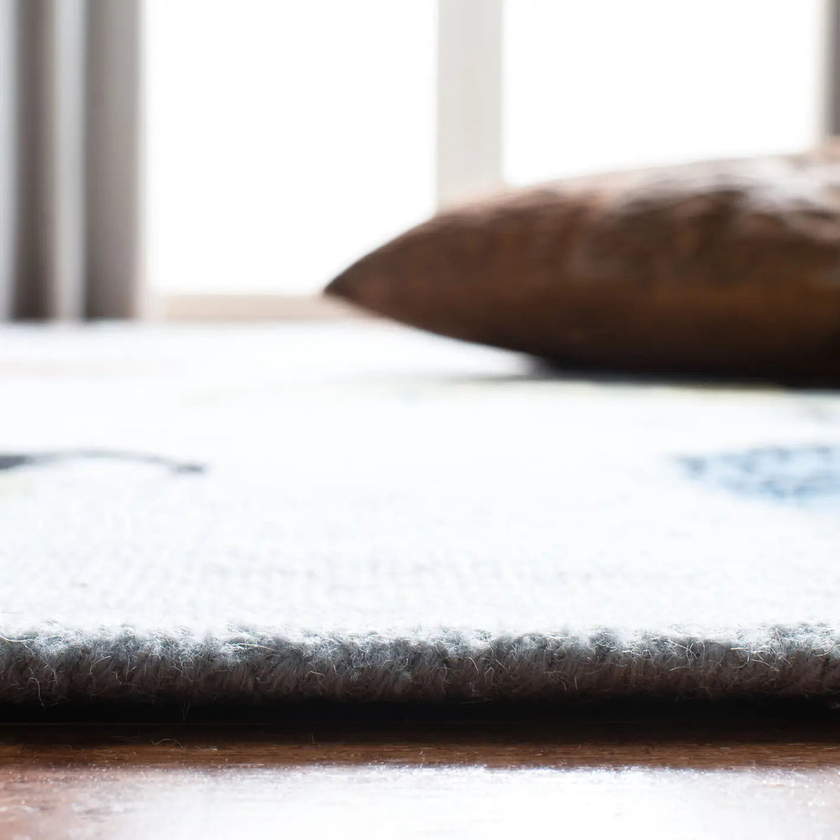 Safavieh Novelty 5'-0" x 8'-0" Rug in Blue / Yellow