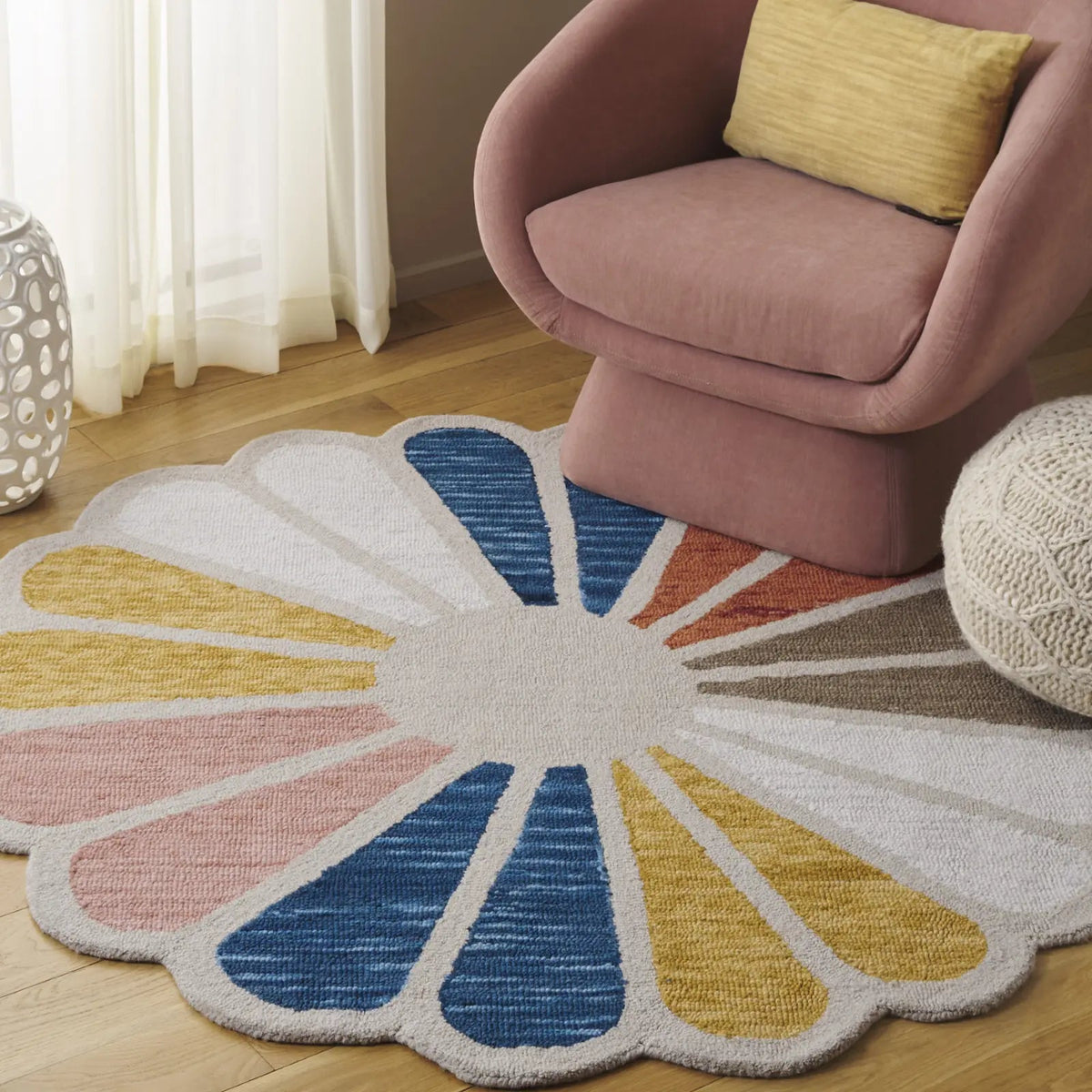 Safavieh Novelty 5'-0" x 5'-0" Rug in Beige / Blue