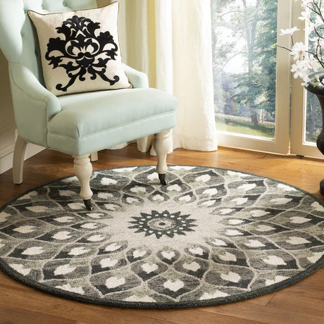 Safavieh Novelty 5'-0" x 5'-0" Rug in Charcoal / Ivory