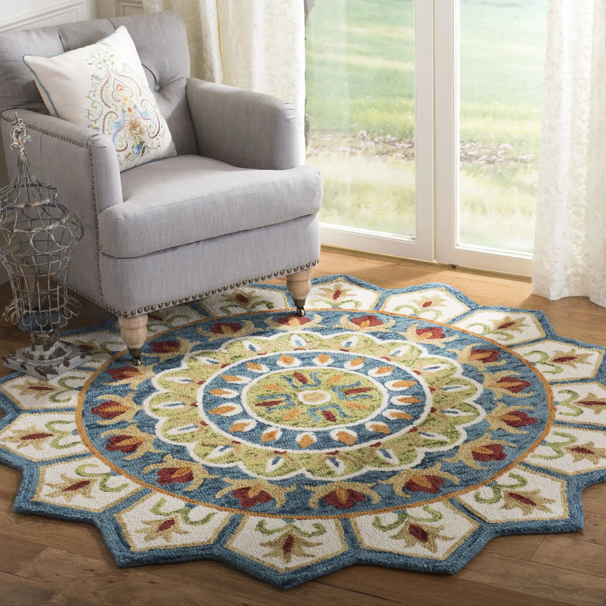 Safavieh Novelty 6'-0" x 6'-0" Rug in Ivory / Blue