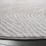 Safavieh Opal 6'-7" x 6'-7" Rug in Ivory / Beige