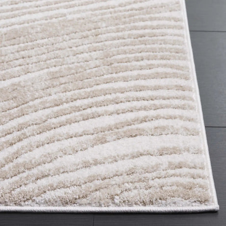 Safavieh Opal 4'-0" x 6'-0" Rug in Ivory / Beige