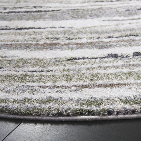 Safavieh Opal 6'-7" x 6'-7" Rug in Green / Grey Ivory
