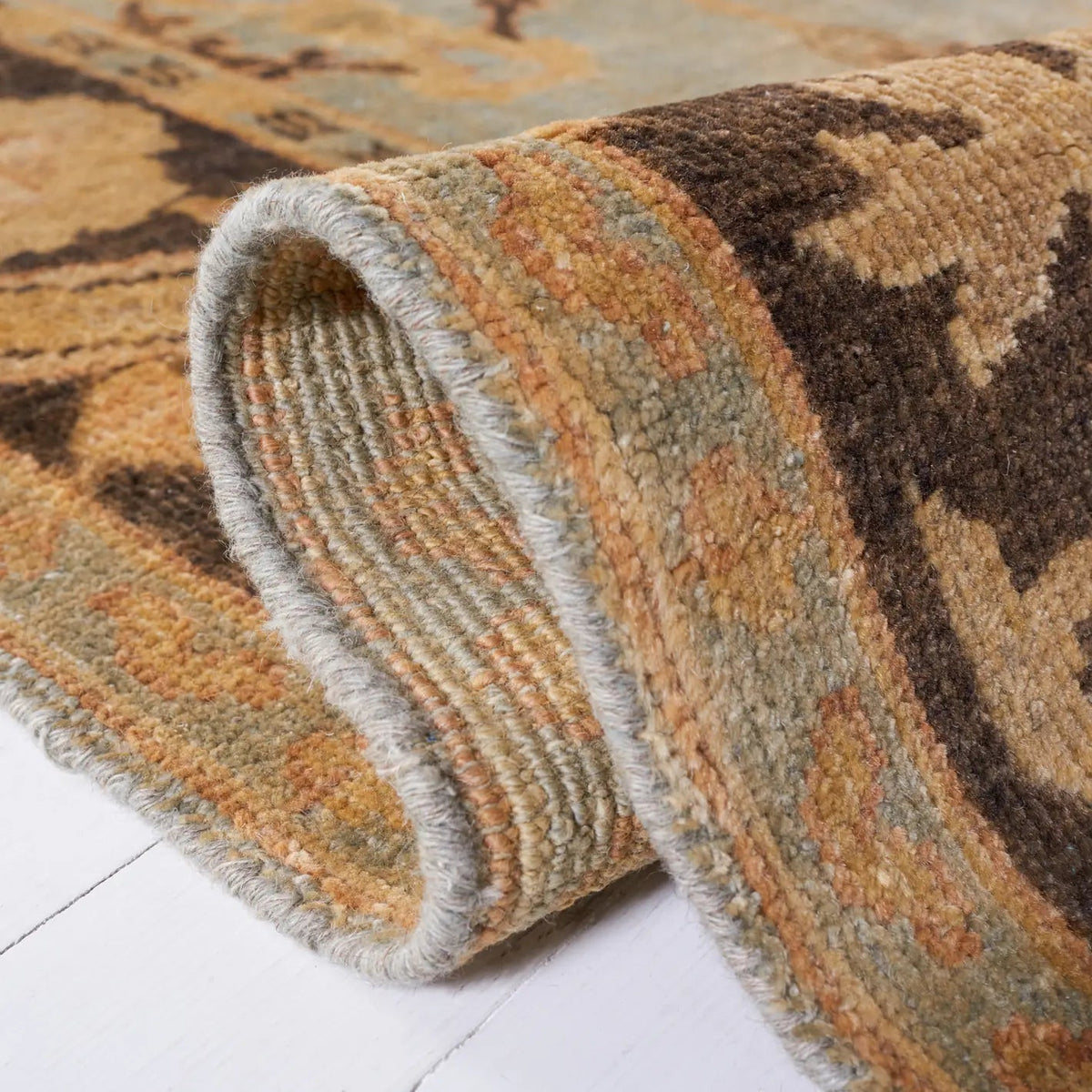 Safavieh Oushak 6'-0" x 9'-0" Rug in Light Blue / Brown