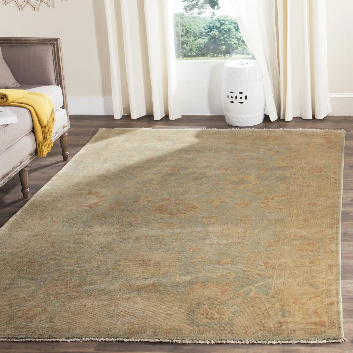 Safavieh Oushak 6'-0" x 9'-0" Rug in Dark Green / Brown
