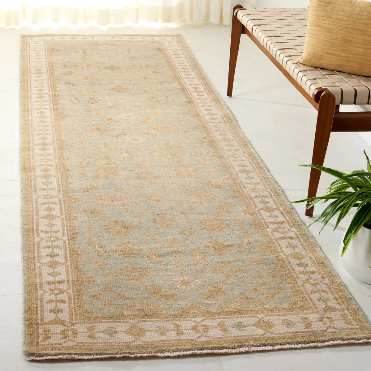 Safavieh Oushak 3'-0" x 10'-0" Rug in Soft Green / Ivory