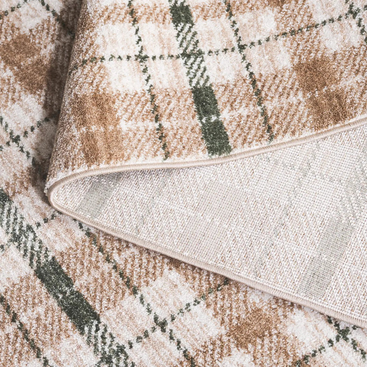 Safavieh Oxford Plaids 300 4'-0" x 6'-0" Rug in Beige / Green
