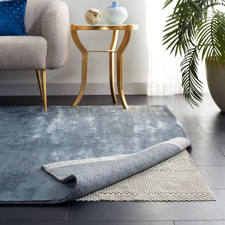 Safavieh Padding 4'-0" x 6'-0" Rug in White