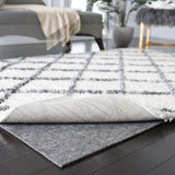 Safavieh Padding 4'-0" x 6'-0" Rug in Grey
