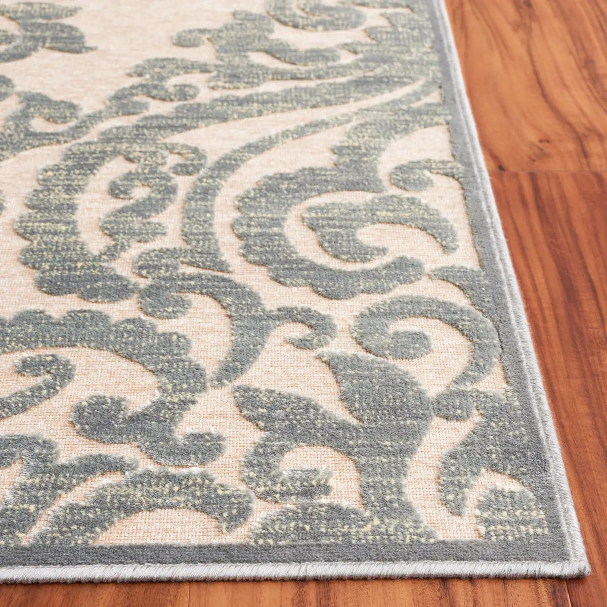 Safavieh Paradise 5'-3" x 7'-6" Rug in Grey / Multi