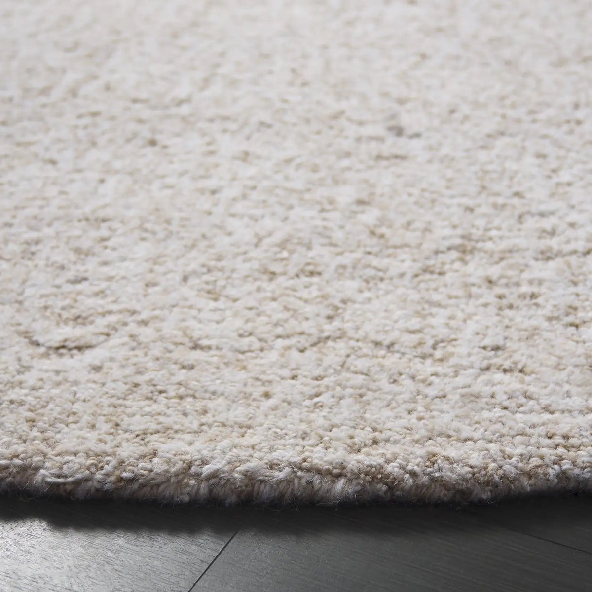 Safavieh Pine 6'-0" x 6'-0" Rug in Beige