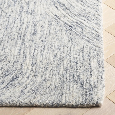 Safavieh Pine 4'-0" x 6'-0" Rug in Dark Grey