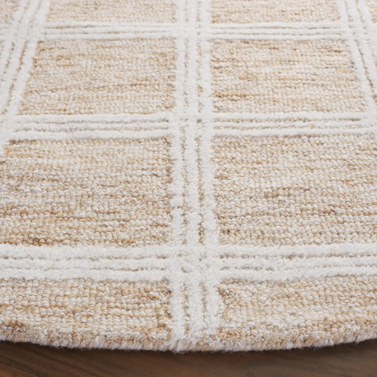 Safavieh Pine 6'-0" x 6'-0" Rug in Orange / Ivory