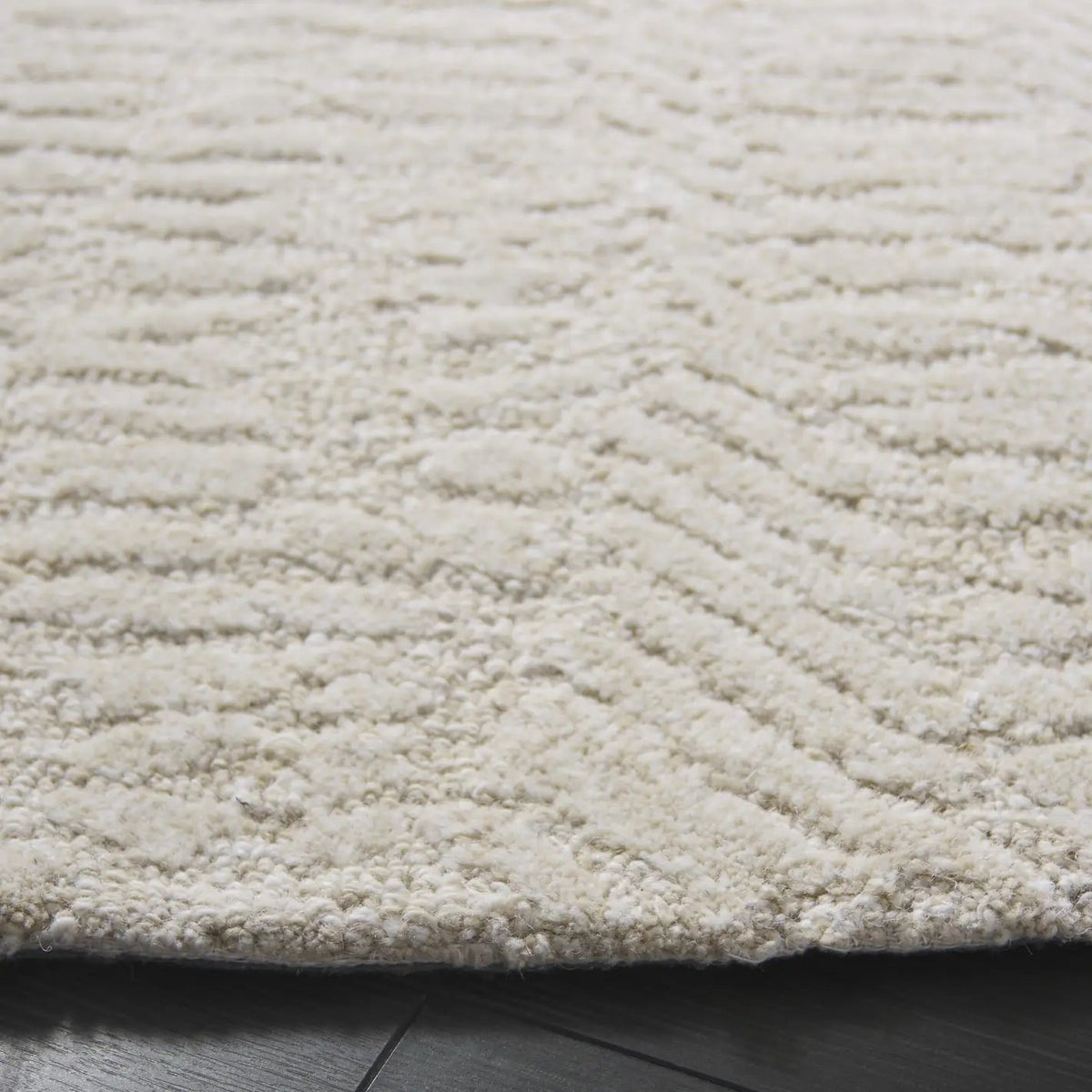 Safavieh Pine 6'-0" x 6'-0" Rug in Beige