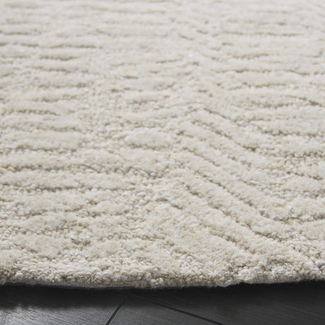Safavieh Pine 6'-0" x 6'-0" Rug in Beige