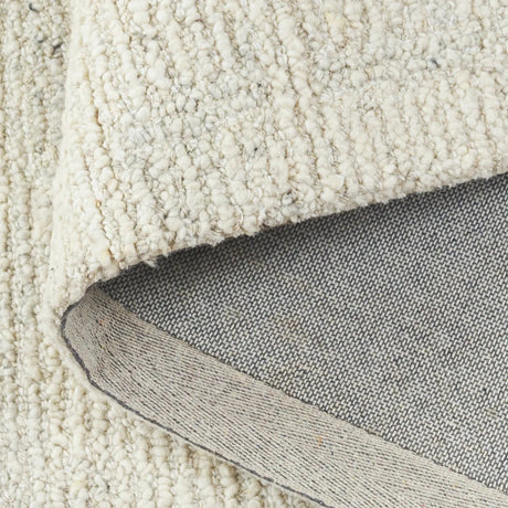 Safavieh Pine 4'-0" x 6'-0" Rug in Beige / Grey